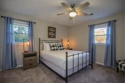 941 Pine Manor, Marietta