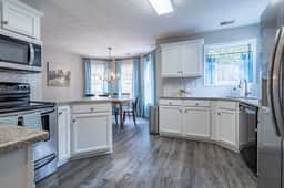 104 Kingston Pointe Dr, Kingston