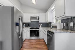 13 Huntcliff Dr, Cartersville