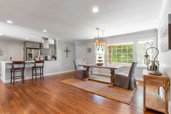 3926 Pineview, Smyrna