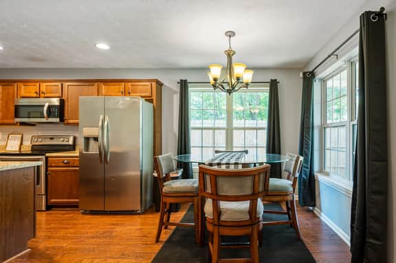 18 Larkspur Ln, Emerson