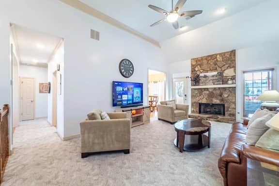 530 Waterford Drive, Cartersville